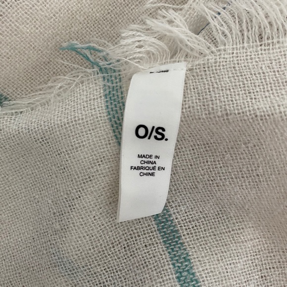 Scarf - Picture 3 of 4